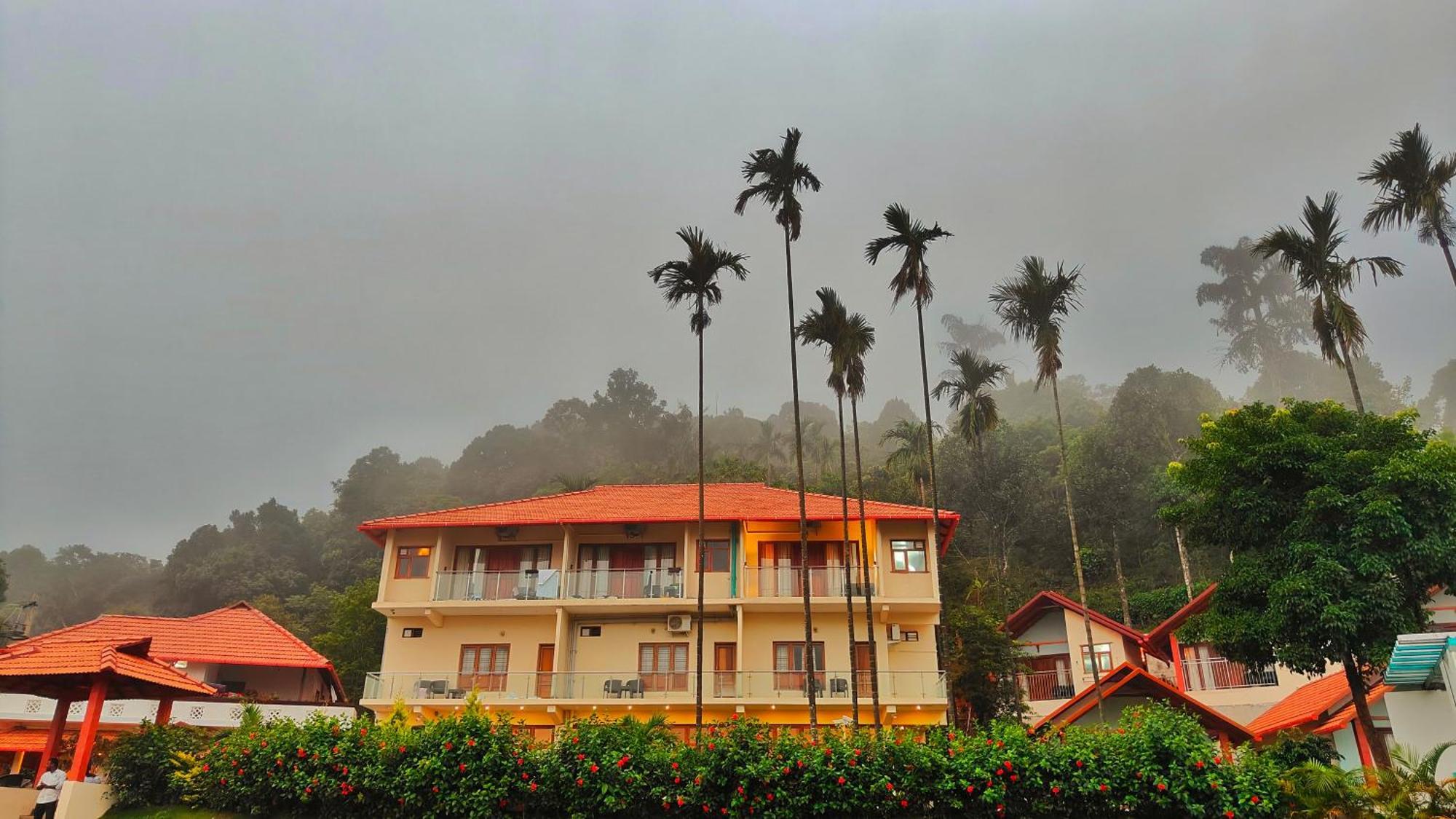 Hill Crest Resort - Coorg Tulsa Exterior foto