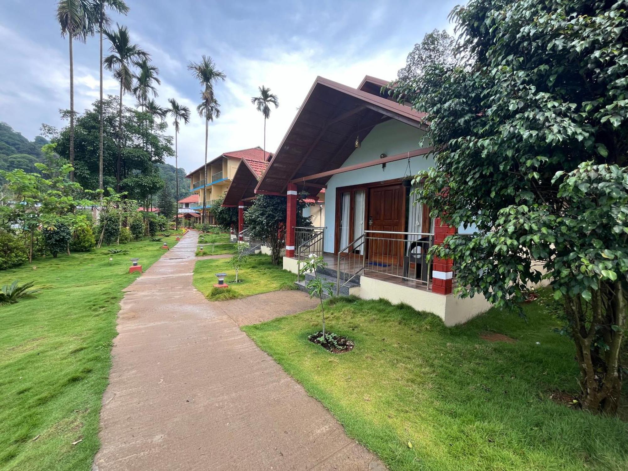 Hill Crest Resort - Coorg Tulsa Exterior foto
